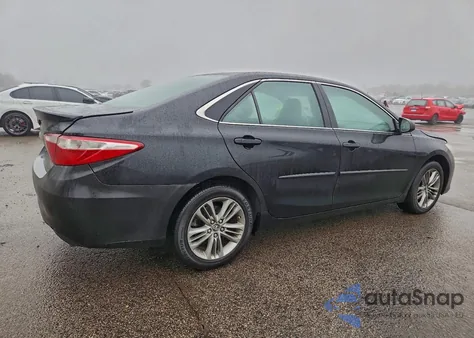 2017 Toyota Camry Le z USA, uszkodzony, nr VIN 4T1BF1FK1HU805169